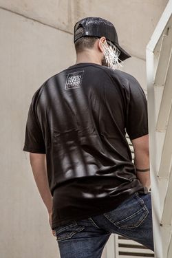 Camiseta Negra Midgard Raid Series T-Shirt Ragnar Raids