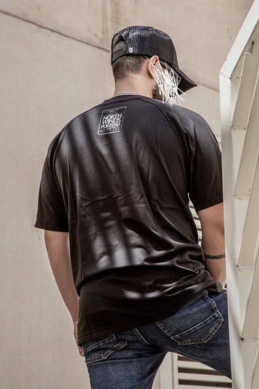 Camiseta Negra Midgard Raid Series T-Shirt Ragnar Raids