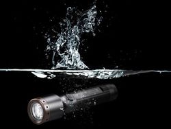 Linterna P5R Core Led Lenser