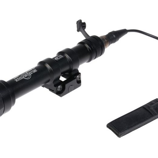 Linterna Táctica M300Aa 200 Lumens Element