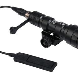 Linterna Táctica M300Aa 200 Lumens Element