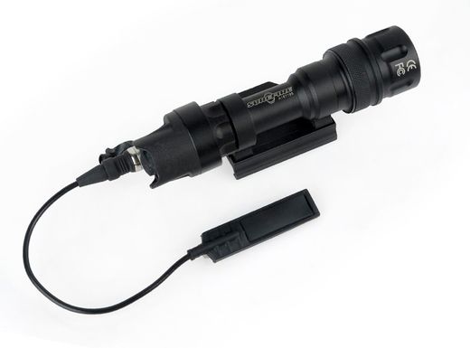 Linterna Táctica M952V 380 Lumens Surefire(Element)