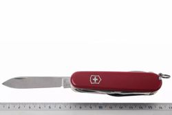 Multiusos Victorinox "Huntsman" 15 Funciones